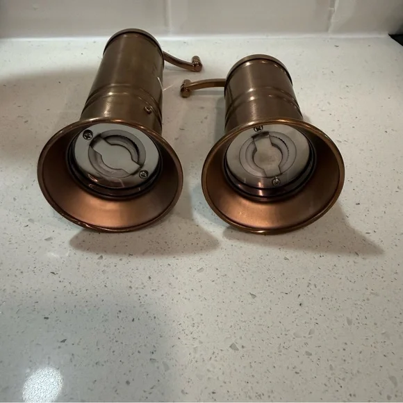 NWT Hearth and Hand Copper Salt/Pepper mill set - Picture 2 of 6